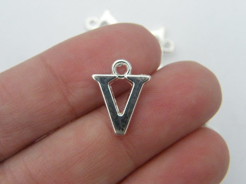 8 Letter V alphabet charms silver plated