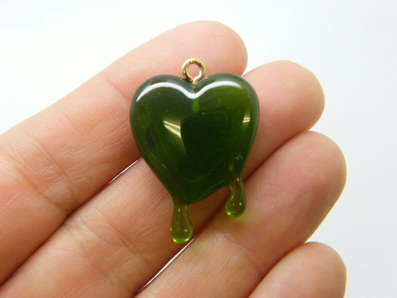 2 Dripping melting heart pendants  green resin gold bail H301