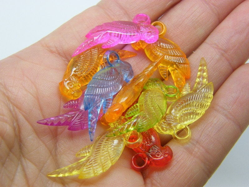 50 Parrot bird pendants random mixed acrylic B220