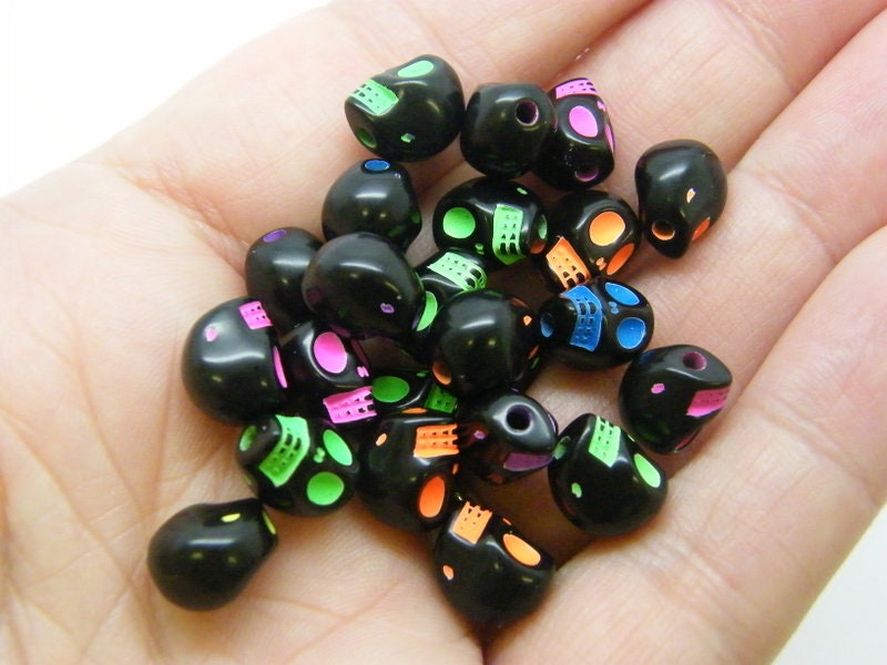 80 Skull beads black and neon acrylic BB645