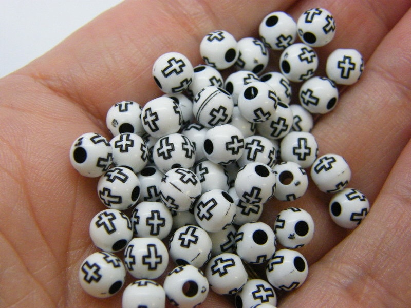 100 Cross beads round white and black acrylic AB429 - SALE 50% OFF