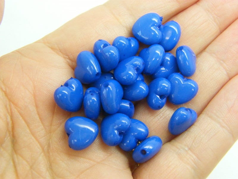 100 heart beads royal blue acrylic AB431