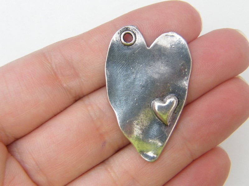 BULK 20 Heart pendants antique silver tone H3
