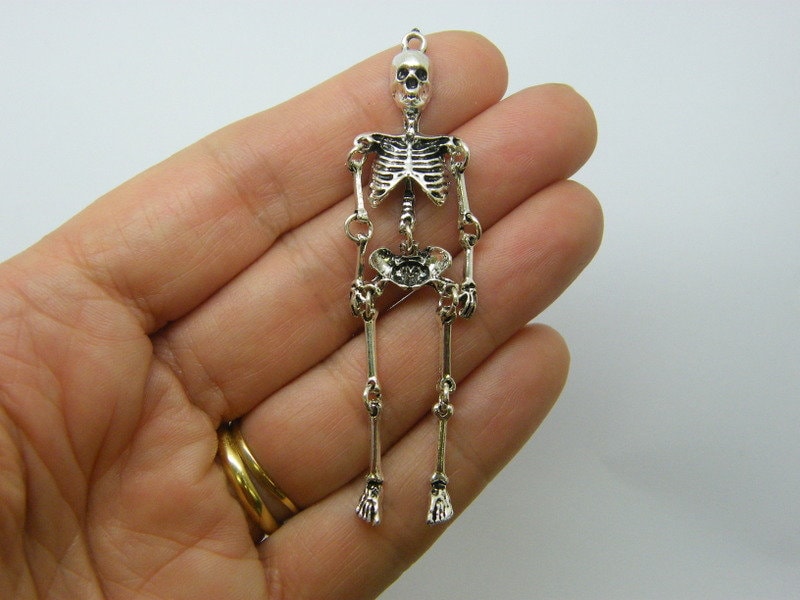 1 Skeleton charm antique silver tone HC1205