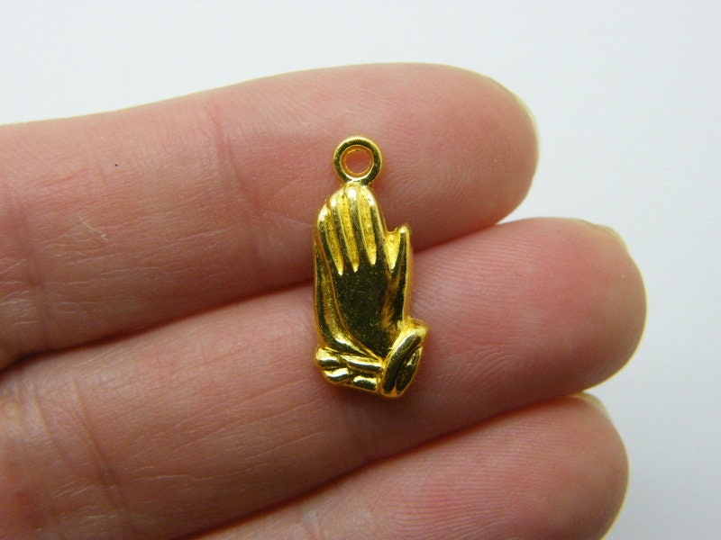 16 Praying hands charms gold tone R117