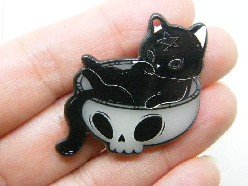 2 Cats skull bowl pendants black and half glow in the dark acrylic A554