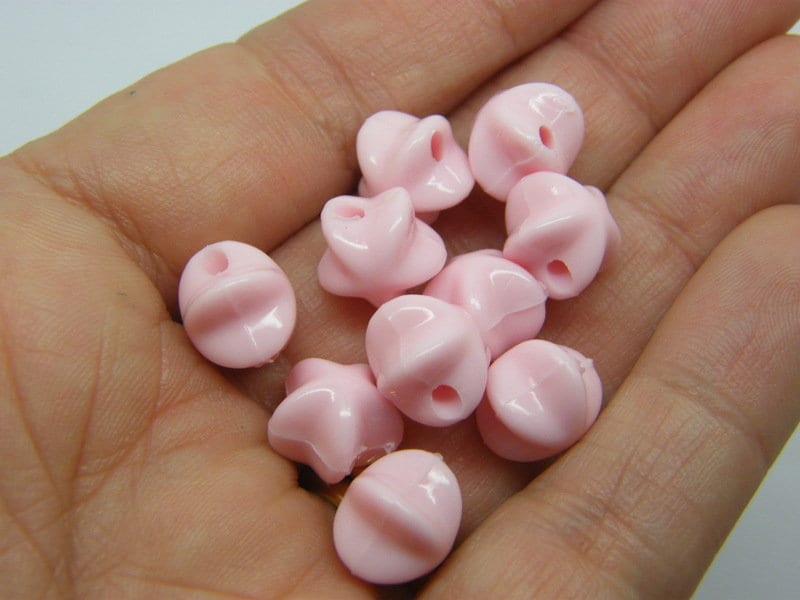 50 Star beads  pink acrylic  BB565 - SALE 50% OFF