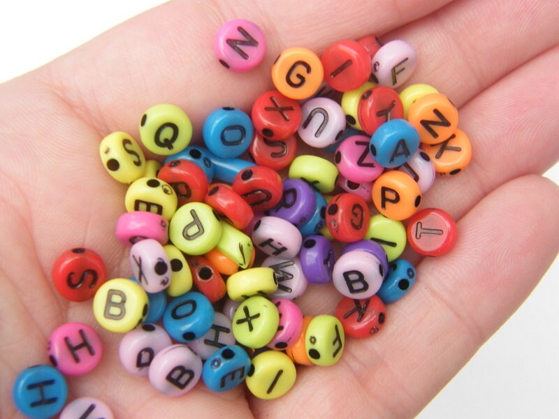 BULK 1000 Acrylic round alphabet letter coloured RANDOM beads AB8
