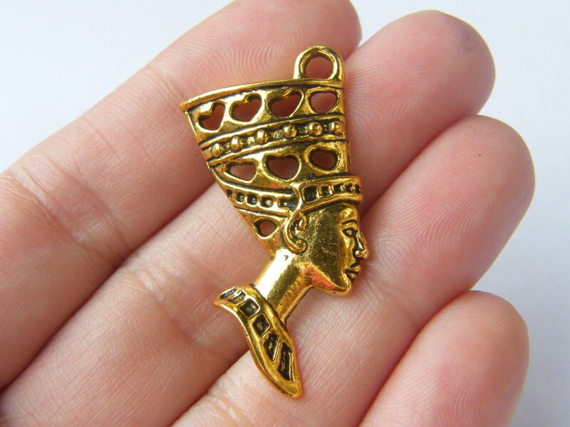 BULK 20 Nefertiti pendants antique gold tone WT22