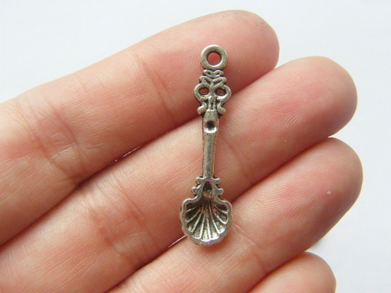 8 Spoon charms antique silver tone FD83
