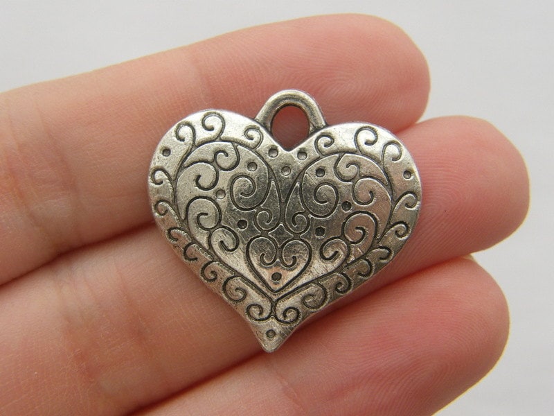 BULK 20 Heart pendants antique silver tone H51