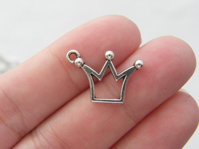 10 Crown charms antique silver tone CA10
