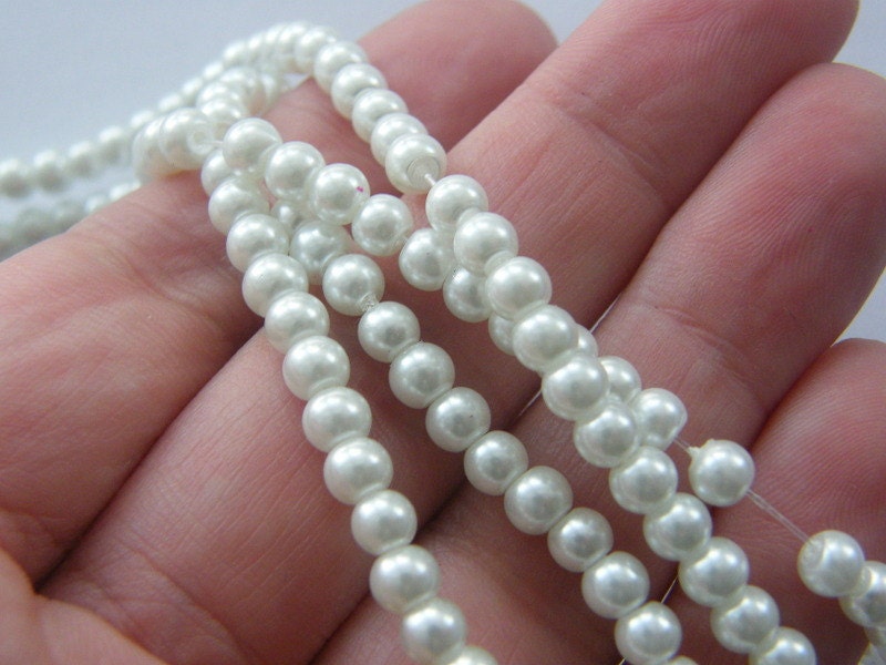 180 White imitation pearl glass 4mm beads B146