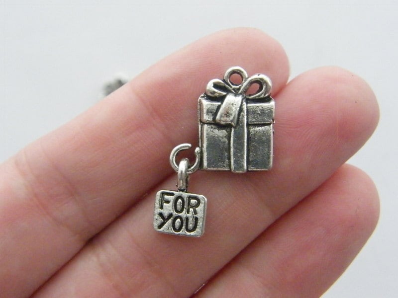 BULK 30 Present gift charms antique silver tone CT78
