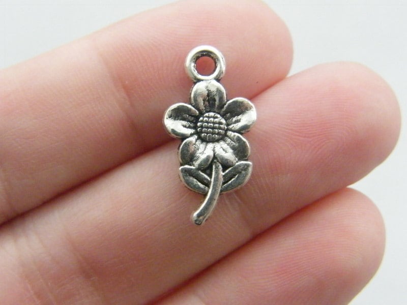 6 Daisy flower charms antique silver tone F87