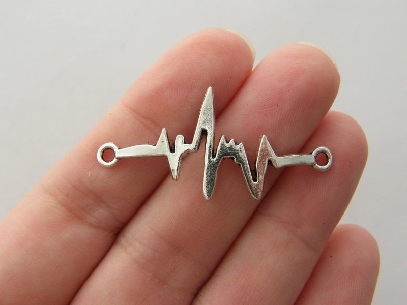 6 Heart rate connector charms antique silver tone MD10