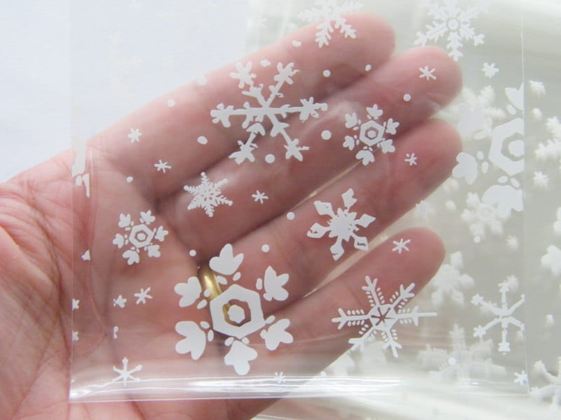 100 Snowflake cellophane packet bags - self sealing and resealable
