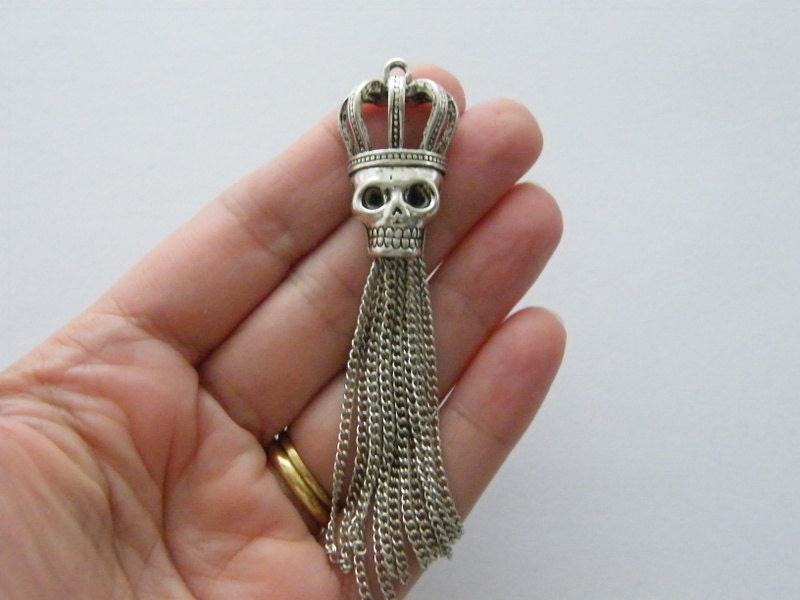 1 Skull crown tassel pendant antique silver tone HC69