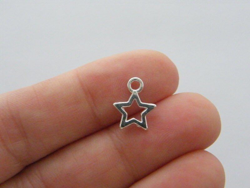 BULK 50 Star charms silver plated tone S128 - SALE 50% OFF