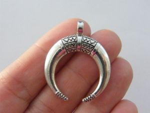 4 Crescent moon double horn charms antique silver tone M33