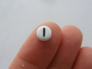 BULK 500 Number 1 acrylic round number beads white and black