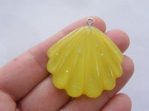 6 Shell scallop yellow resin glitter flakes pendants FF405