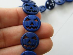 26  Blue pumpkin jack o lantern 15mm Halloweeen beads SK20