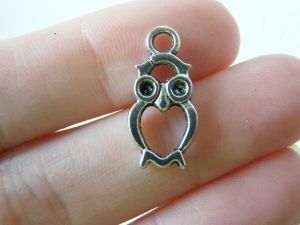 12 Owl charms antique silver tone B295