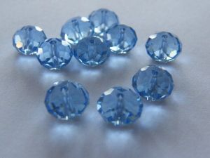 72 Beads - blue faceted crystal glass B82