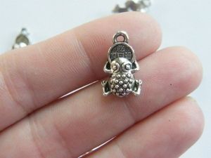 8 Money frog charms antique silver tone M300