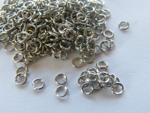 200 Jump rings 4.5mm silver tone stainless steel FS21