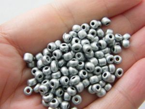 400 Silver glass matt seed beads SB29