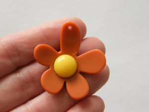 4 Flower pendants terracotta orange and yellow resin F160