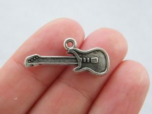 12 Electric guitar charms antique silver tone MN17