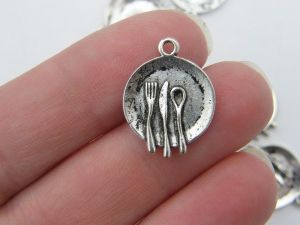 10 Plate with cutlery charms antique silver tone FD180