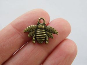 10 Bee charms antique bronze tone A950
