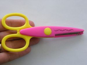 1 Pair of craft pattern scissors yellow and pink - SALE 50% OFF