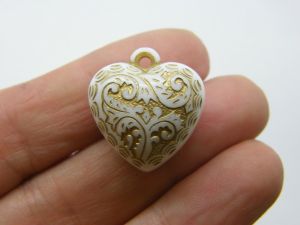 BULK 50 Heart pendants white acrylic H113 - SALE 50% OFF