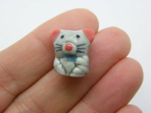 4 Porcelain handmade mouse animal beads  A79