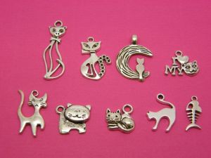 The Cat Collection - 9 antique silver tone charms