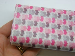 50 Sheets pink hearts greaseproof baking paper