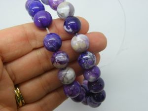 33 Agate assorted purple 12mm beads B202