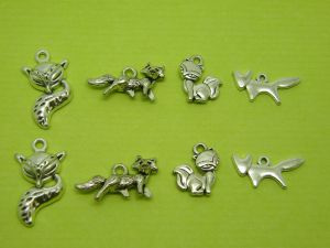 The Fox Collection - 8 antique silver tone charms