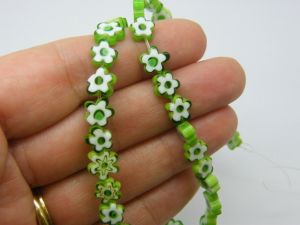 55 Millefiori beads flat flower green 8mm glass B205