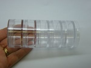 1 Clear screw lid 5 piece round container 005B