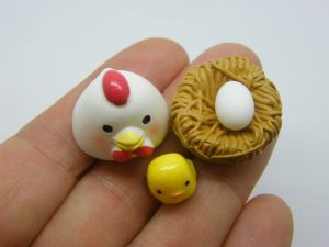 4 Chicken chick egg nest miniature dollhouse resin B196