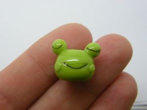 1 Frog bead handmade lamp work glass A1307