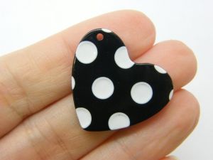 4 Heart pendants white black polka dot resin H231