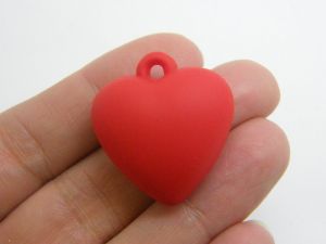 4 Heart pendants red acrylic H177
