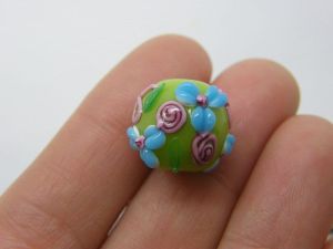 1 Flowers  bead blue pink green lamp work glass AB718